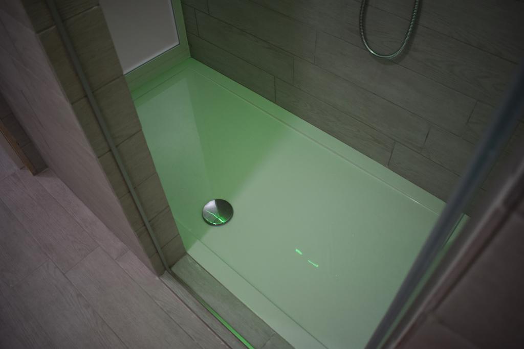 Shower Shows Marsala Rum bild